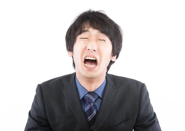 泣く