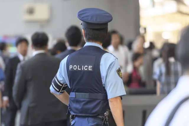警察